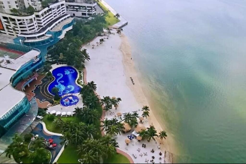 Bay Point Bed Danga Bay * Johor Bahru